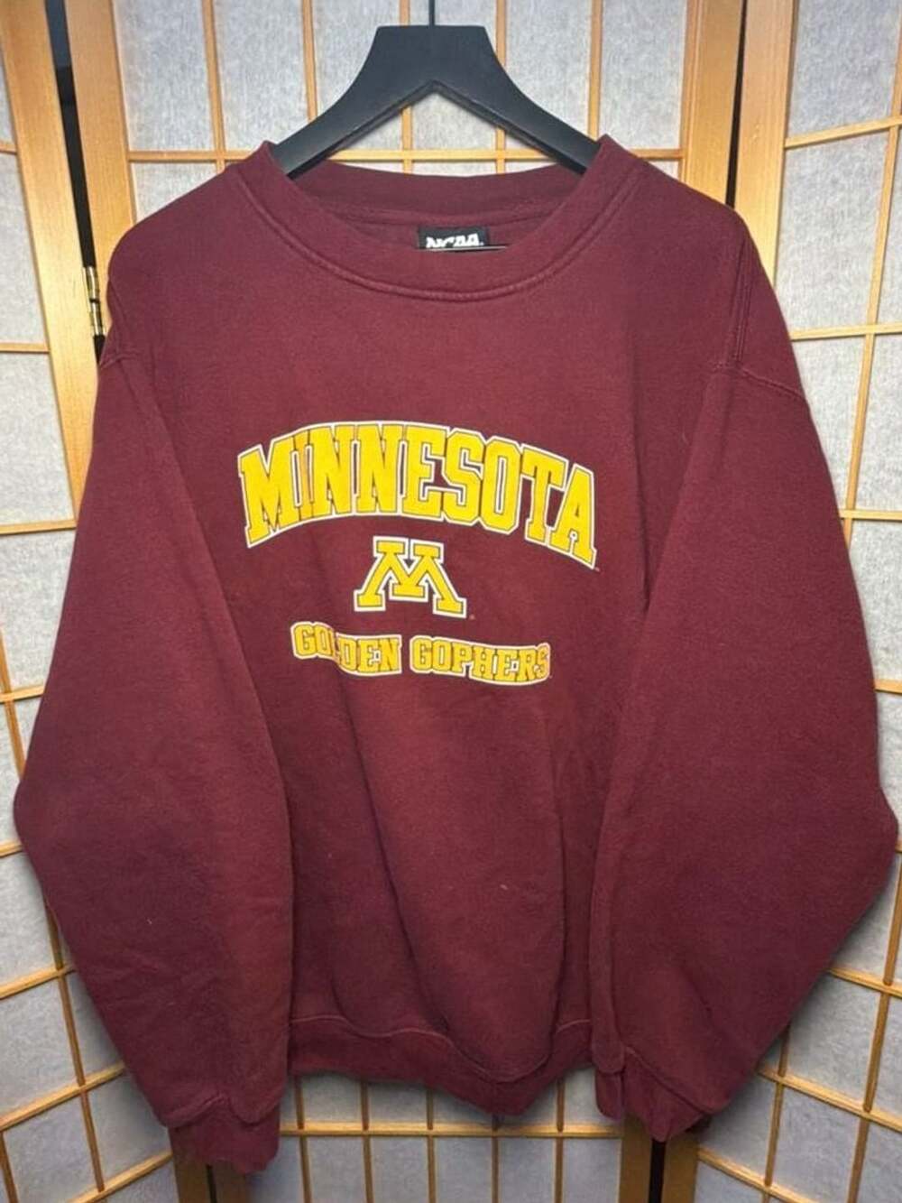 NCAA Minnesota Golden Gophers Sweatshirt Size L Maroon Crewneck